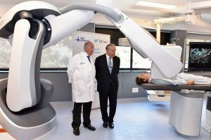 Lee más sobre el artículo Cataluña | El Hospital Vale d’Hebron contará con el primer robot radiológico del mundo en endoscopia