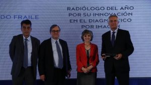 Lee más sobre el artículo Eduardo Fraile es nombrado radiólogo del año por su innovación en el diagnóstico por imagen